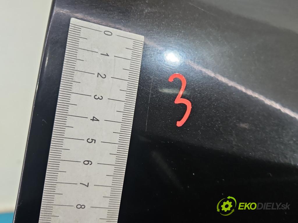 Renault Fluence 1.6 16V 110 HP manual 81 kW 1598 cm3 4- blatník predné pravý  (Kľučka dverí ostatné)