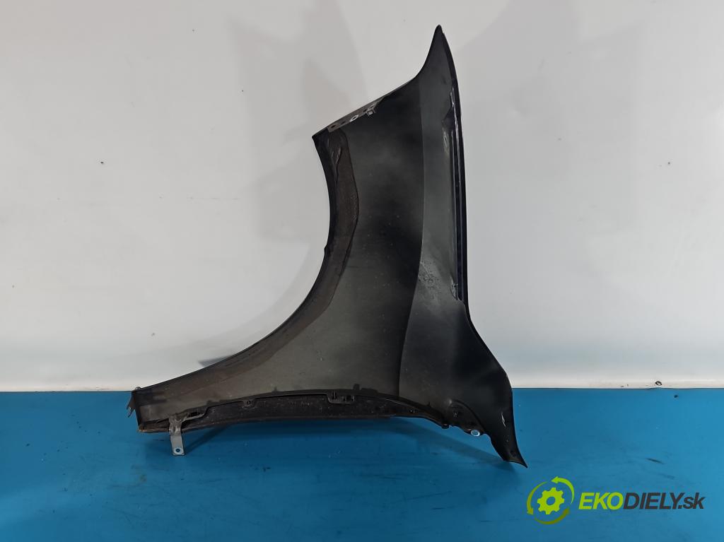 Renault Fluence 1.6 16V 110 HP manual 81 kW 1598 cm3 4- blatník predné pravý  (Kľučka dverí ostatné)