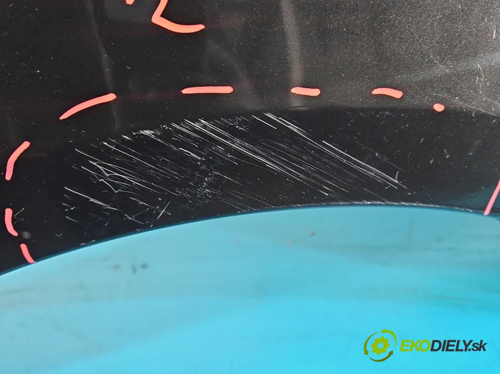 Renault Fluence 1.6 16V 110 HP manual 81 kW 1598 cm3 4- blatník predné pravý  (Kľučka dverí ostatné)