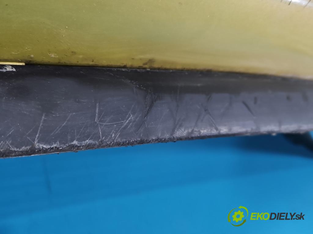 Peugeot 307 1.6 16V 109 HP manual 80 kW 1587 cm3 5- nárazník predné  (Kľučka dverí ostatné)