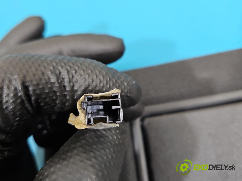 Citroen DS5 2011-2015 2.0 HDI 163 HP automatic 120 kW 1997 cm3 5- clonítko ľavé