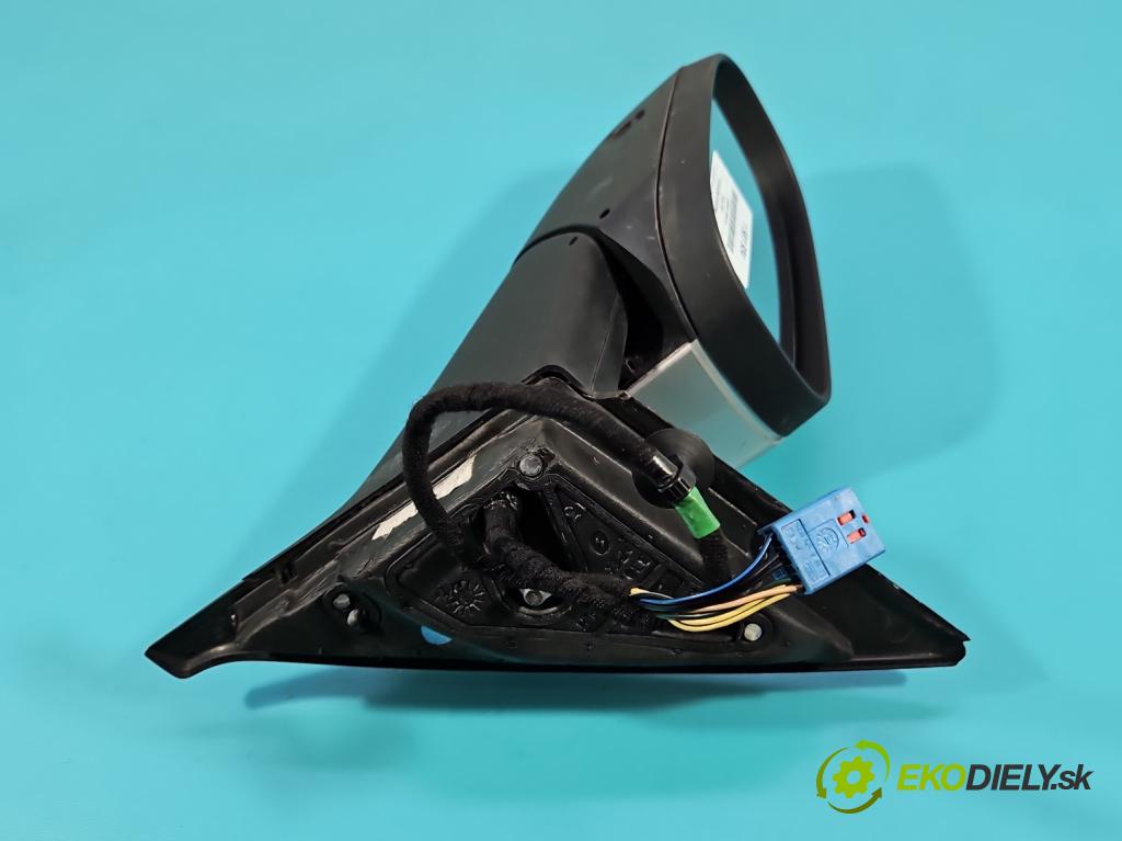 Volvo V50 2.0d 136hp manual 100 kW 1997 cm3 5- zpětné zrcátko levé  (Klika dveří ostatní)