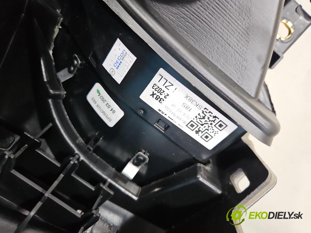 Skoda Octavia IV 2019- 2.0 tdi 116 HP manual 85 kW 1968 cm3 5- kokpit,pristrojová doska rozdeľovacia