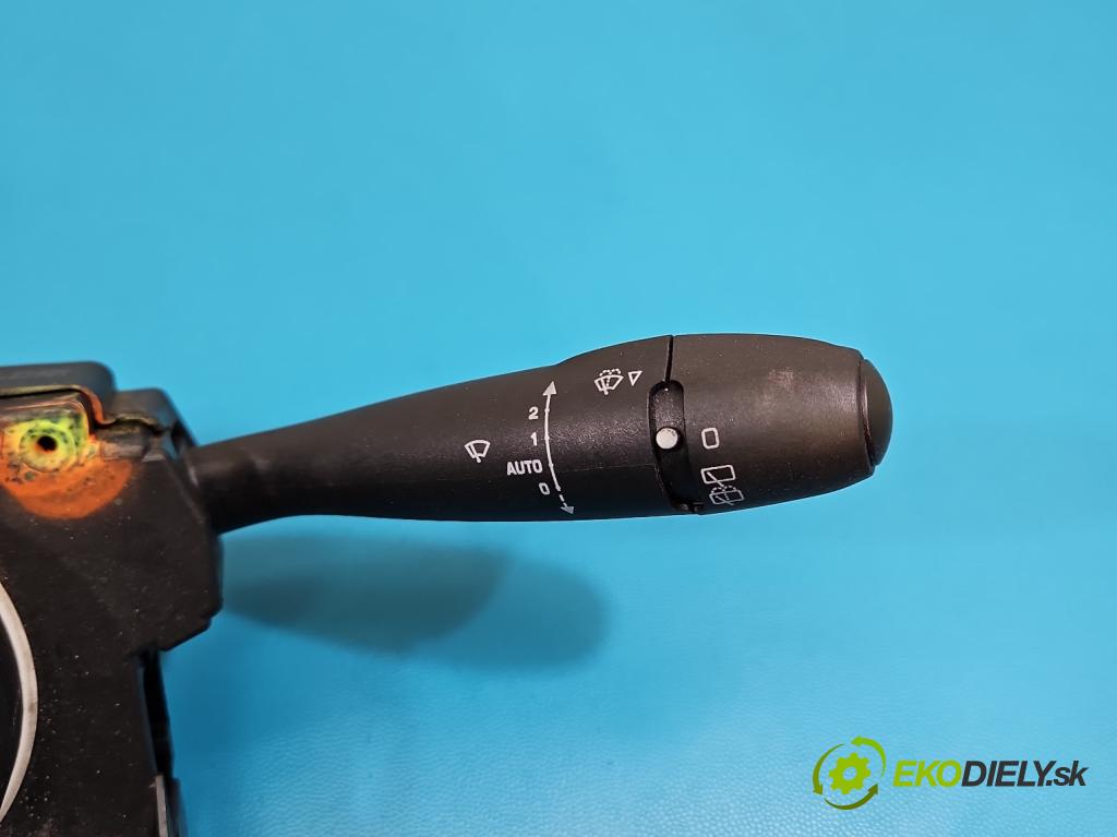 Peugeot 307 1.6 hdi 109 HP manual 80 kW 1560 cm3 5- prepínač komplex: 96542545XT (Prepínacie páčky pod volantom)