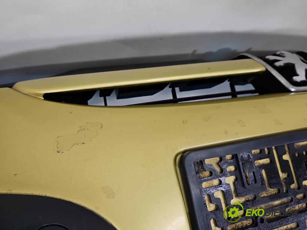 Peugeot 307 1.6 hdi 109 HP manual 80 kW 1560 cm3 5- nárazník predné  (Kľučka dverí ostatné)