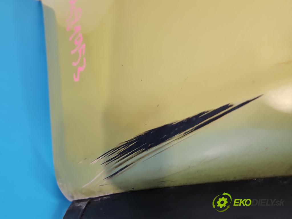 Peugeot 307 1.6 hdi 109 HP manual 80 kW 1560 cm3 5- nárazník predné  (Kľučka dverí ostatné)