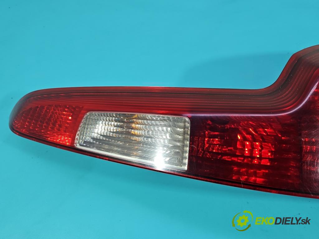 Volvo V50 2.0d 136hp manual 100 kW 1997 cm3 5- světlo zadní pravé  (Klika dveří ostatní)