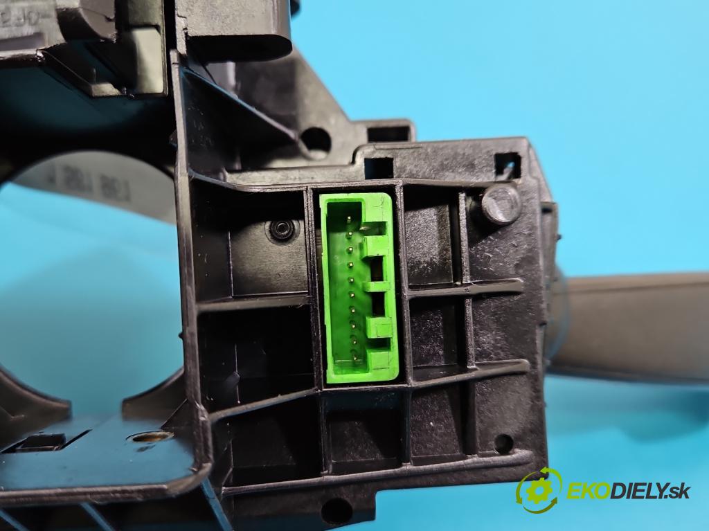 Volvo V50 2.0d 136 HP manual 100 kW 1997 cm3 5- prepínač komplex: 30772253 (Prepínacie páčky pod volantom)