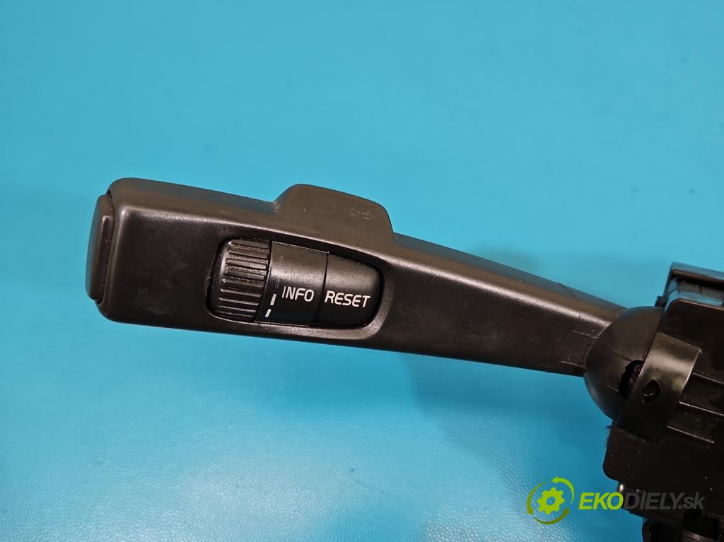 Volvo V50 2.0d 136 HP manual 100 kW 1997 cm3 5- prepínač komplex: 30772253 (Prepínacie páčky pod volantom)