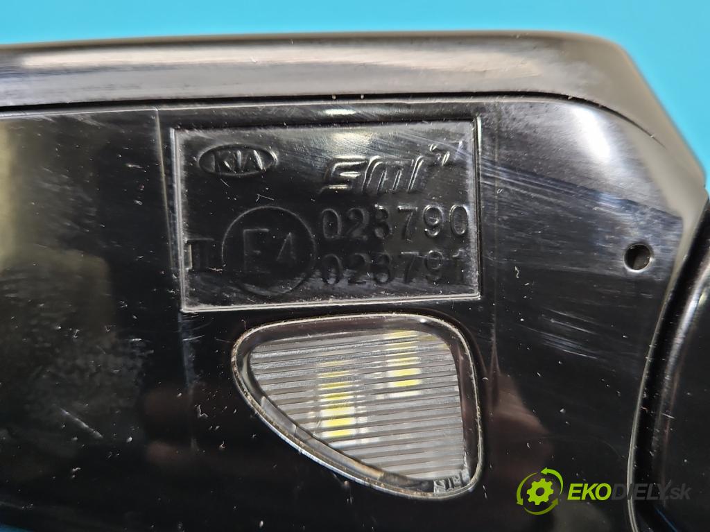 Kia Ceed II 2012-2018 1.6 crdi 128 HP manual 94 kW 1582 cm3 5- zrkadlo ľavé  (Kľučka dverí ostatné)