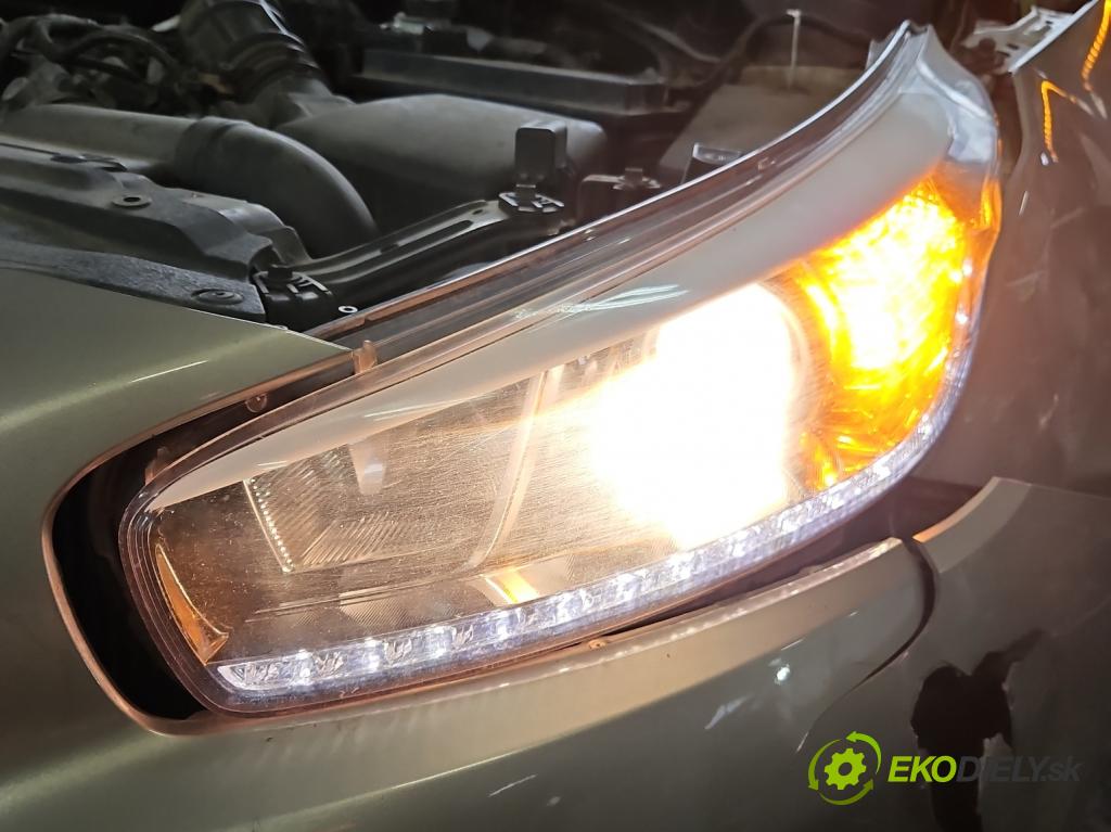 Kia Ceed II 2012-2018 1.6 crdi 128 HP manual 94 kW 1582 cm3 5- Reflektor: ľavý 92101-A2220 (Kľučka dverí ostatné)