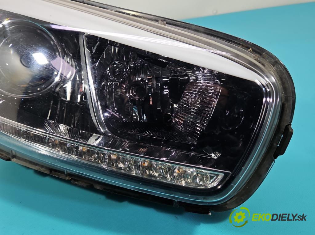 Kia Ceed II 2012-2018 1.6 crdi 128 HP manual 94 kW 1582 cm3 5- Reflektor: pravý 92102-A2220 (Svetlo predné pravé)