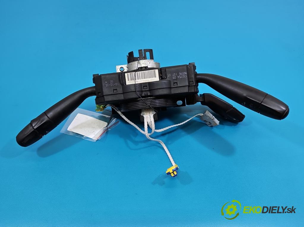 Citroen Berlingo I 1996-2008 2.0 HDI 90 HP manual 66 kW 1997 cm3 5- prepínač komplex: 96595107XT (Prepínacie páčky pod volantom)