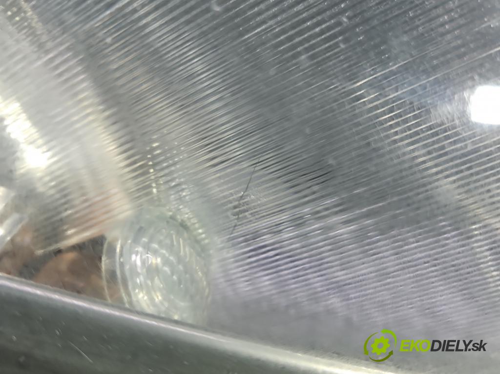 Citroen Berlingo I 1996-2008 2.0 HDI 90 HP manual 66 kW 1997 cm3 5- Reflektor: ľavý  (Kľučka dverí ostatné)