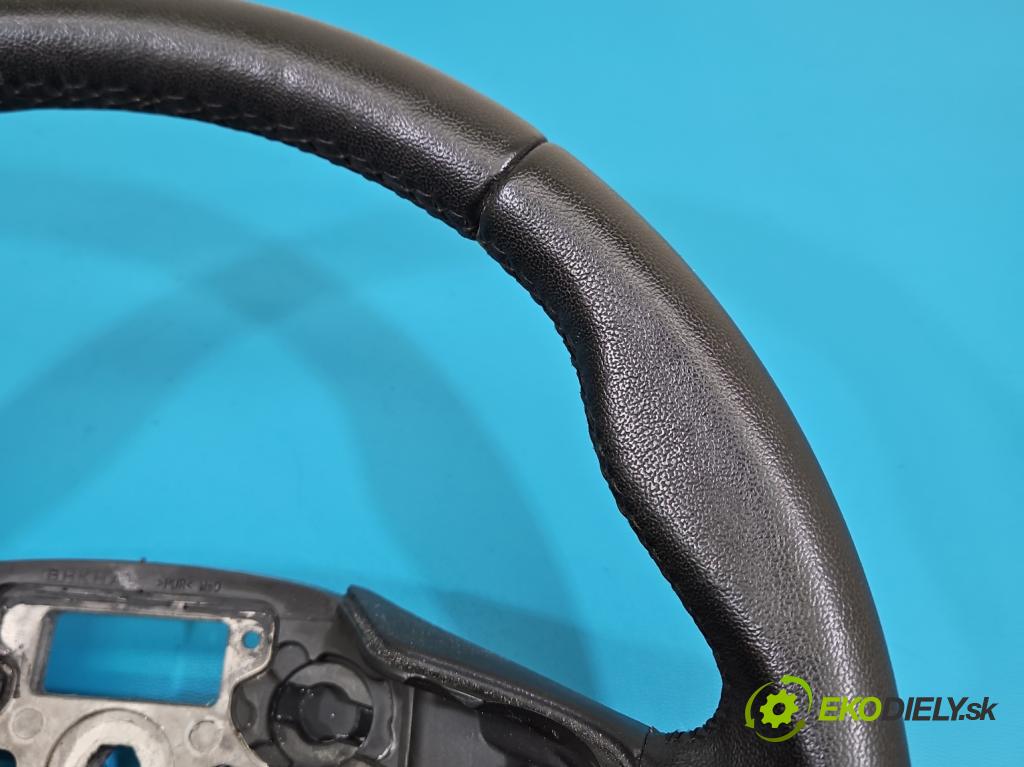 Ford Focus Mk3 2010-2018 1.6 16v IQDB: 105 hp manual 77 kW 1596 cm3 5- volant  (Volant)