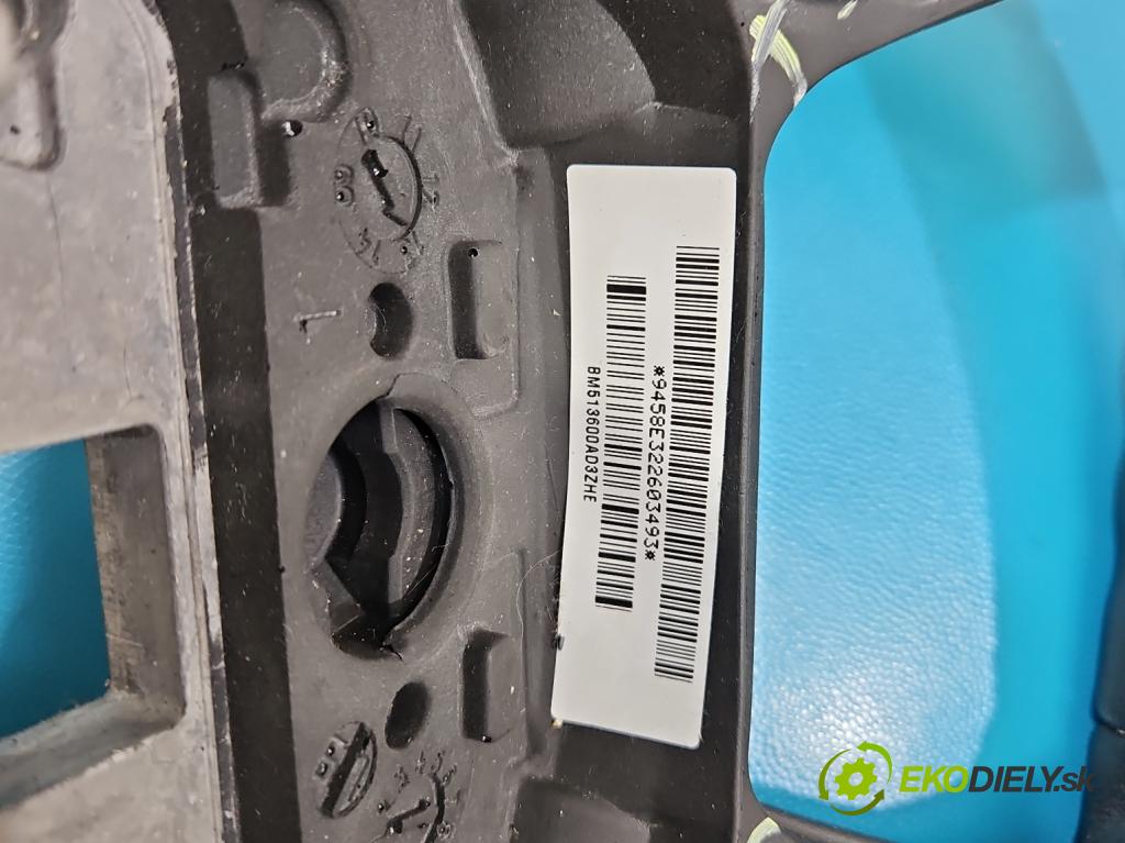 Ford Focus Mk3 2010-2018 1.6 16v IQDB: 105 hp manual 77 kW 1596 cm3 5- volant  (Volant)