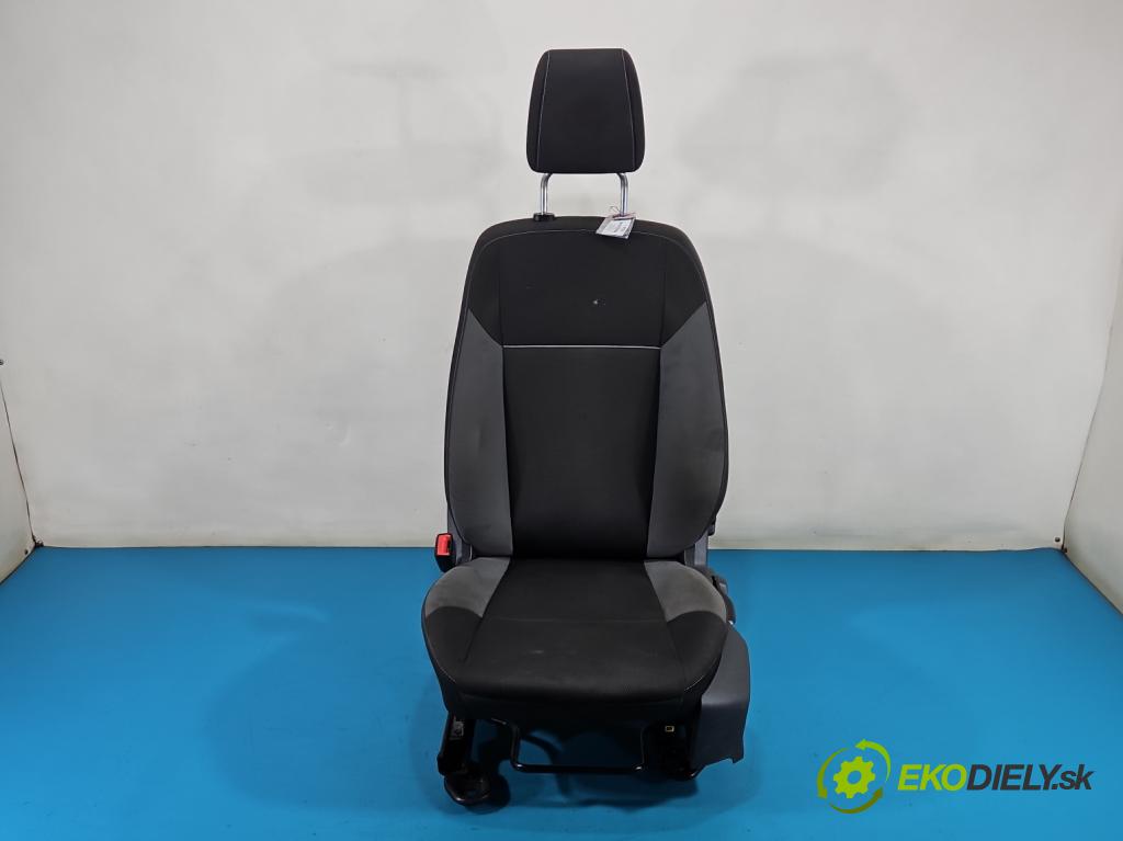 Ford Focus Mk3 2010-2018 1.6 16v IQDB: 105 HP manual 77 kW 1596 cm3 5- Sedačka ľavý  (Sedadlo)