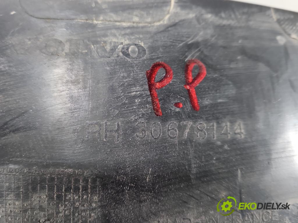 Volvo V50 2.0d 136 HP manual 100 kW 1997 cm3 5- Blatník: predné pravé 30678144