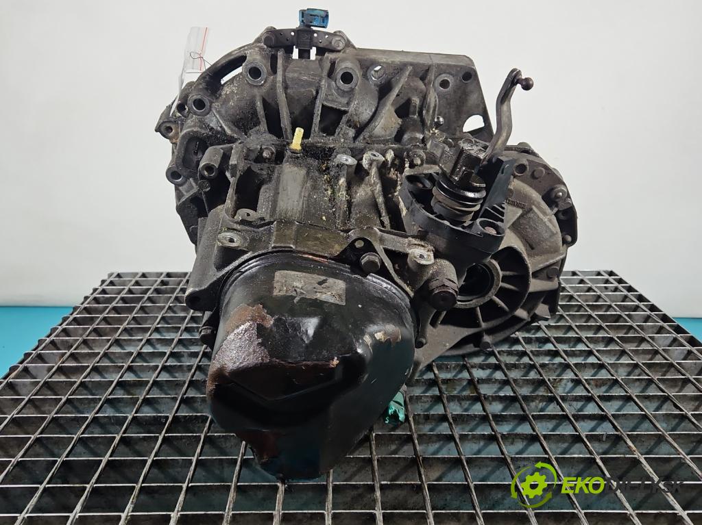 Renault Fluence 1.6 16V 110 HP manual 81 kW 1598 cm3 4- prevodovka stupeň,rýchlosť manual JH3183