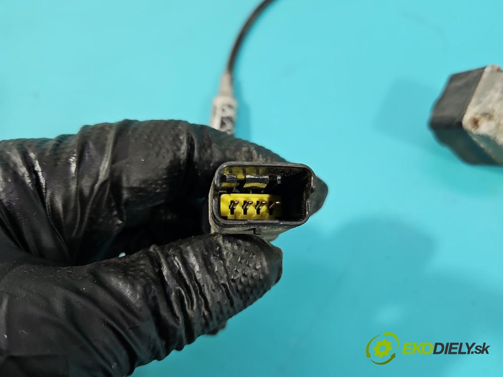 Citroen DS5 2011-2015 2.0 HDI 163 hp automatic 120 kW 1997 cm3 5- Kamera cúvaní 9804632980