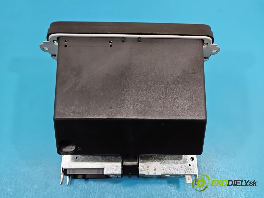 Vw Golf VI 2008-2013 1.6 tdi CAY 105 HP manual 77 kW 1598 cm3 5- Radio originál 5K0035156