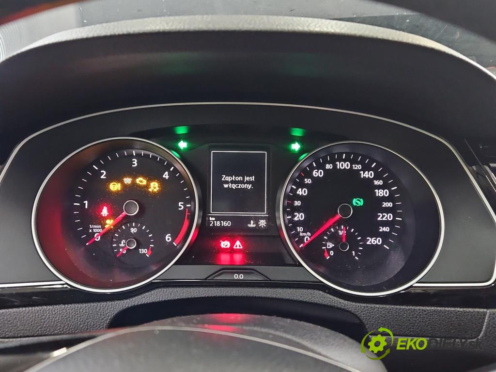 Vw Passat B8 2014 - 2.0 TDI 150 hp automatic 110 kW 1968 cm3 5- Přístrojová deska 3G0920741A (Přístrojová deska)