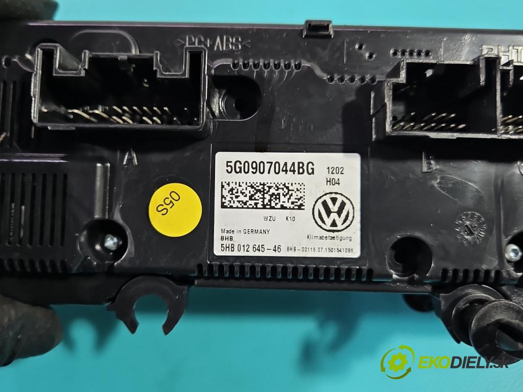 Vw Passat B8 2014 - 2.0 TDI 150 hp automatic 110 kW 1968 cm3 5- palubní deska panel topení 5G0907044BG