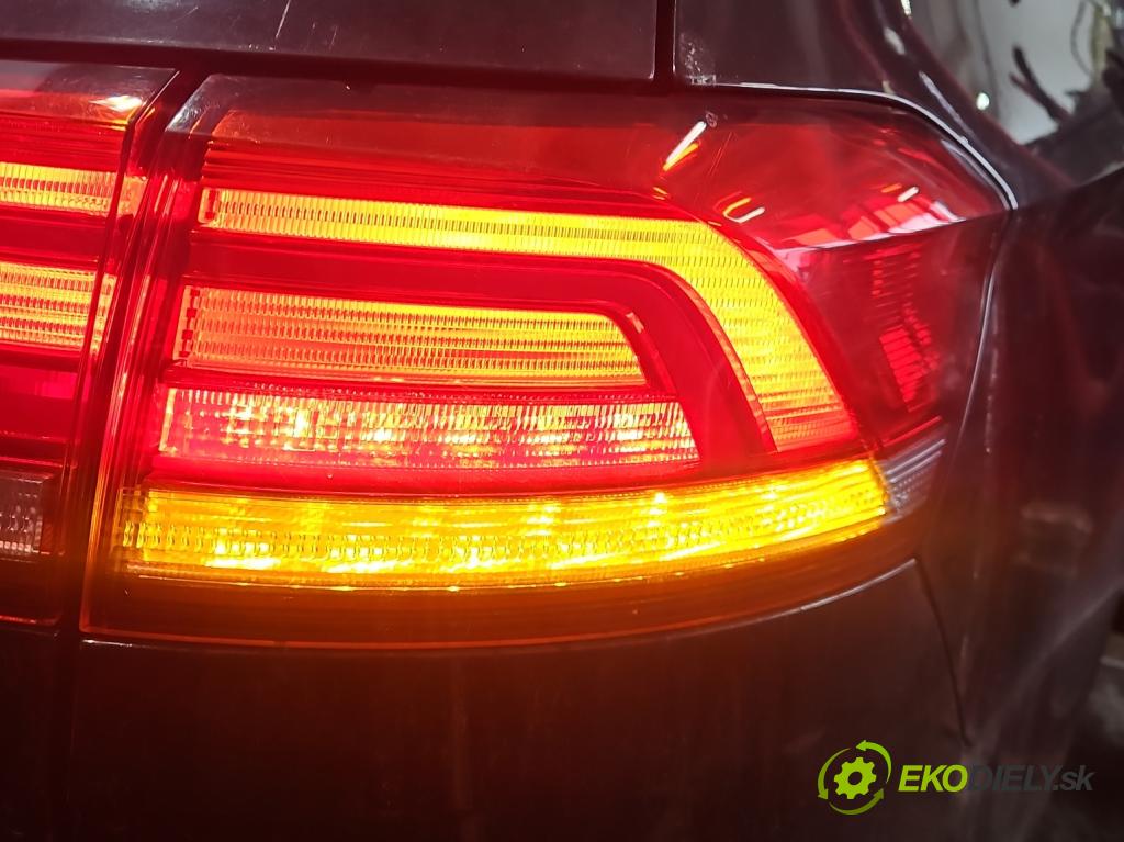 Vw Passat B8 2014- 2.0 TDI 150 HP automatic 110 kW 1968 cm3 5- svetlo / reflektor zadné pravé 3G9945312 (Kľučka dverí ostatné)