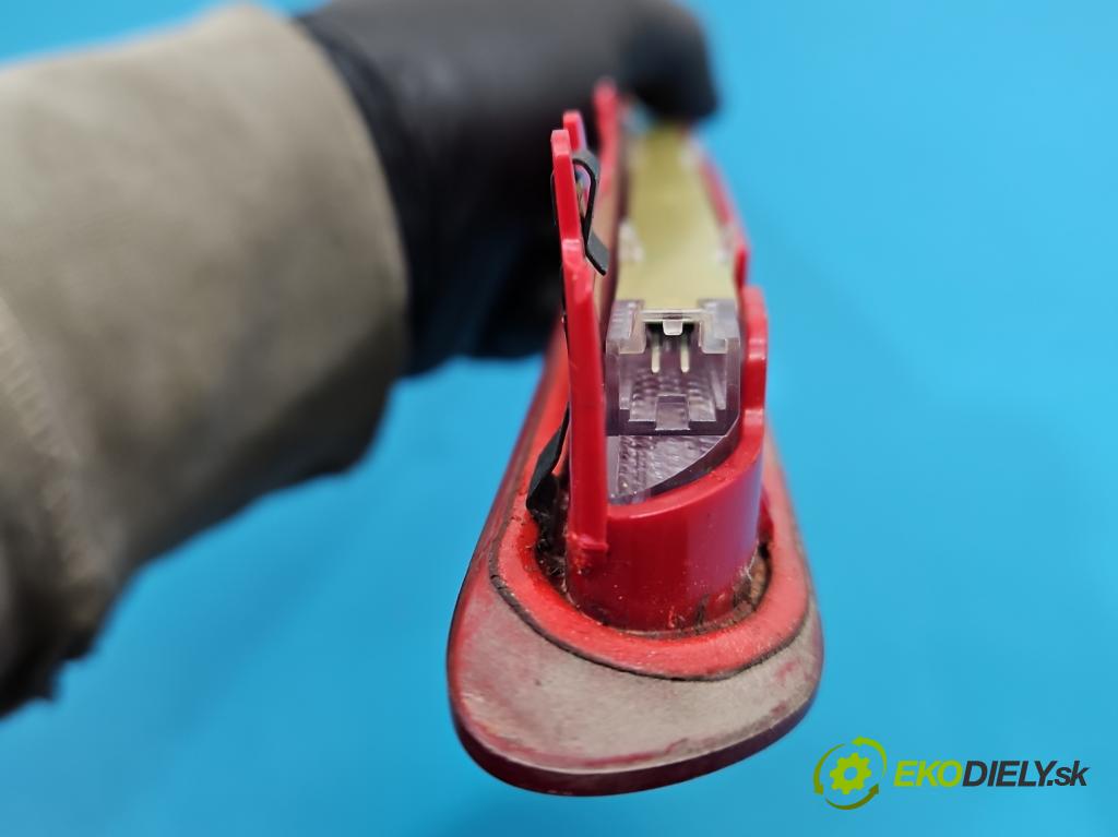 Vw Passat B8 2014 - 2.0 TDI 150 hp automatic 110 kW 1968 cm3 5- světlo: 3G9945087A