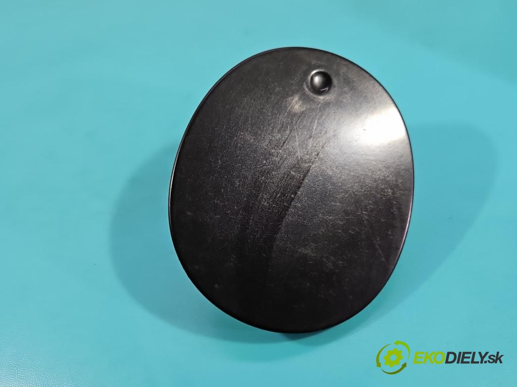 Fiat Stilo 1.8 16v 133 hp manual 98 kW 1747 cm3 5- Klapka nalévání paliva  (Klika dveří ostatní)