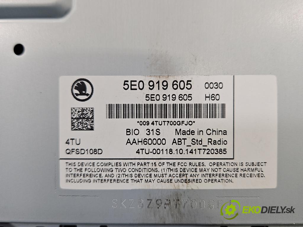 Skoda Octavia III 2013- 1.4 tsi 140 HP manual 103 kW 1395 cm3 5- Radio originál 5E0919605