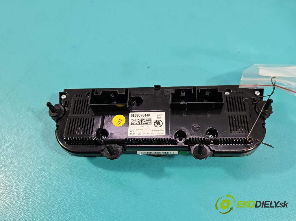 Skoda Octavia III 2013- 1.4 tsi 140 HP manual 103 kW 1395 cm3 5- panel kúrenia 5E0907044K
