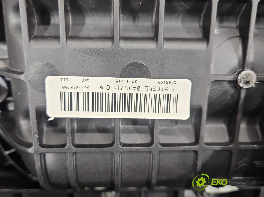 Peugeot 308 II 2013-2021 1.6 hdi 120 HP manual 88 kW 1560 cm3 5- kokpit,pristrojová doska rozdeľovacia