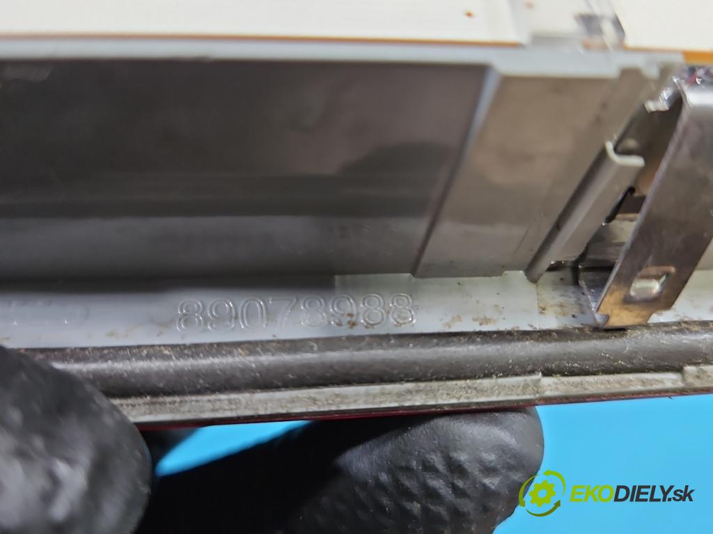 Renault Scenic III 2009-2016 1.5 dci 106 HP manual 78 kW 1461 cm3 5- světlo: stop: 89078988