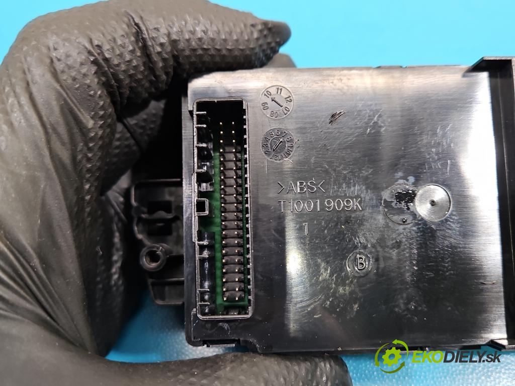 Renault Scenic III 2009-2016 1.5 dci 106 HP manual 78 kW 1461 cm3 5- panel kúrenia 275100026R