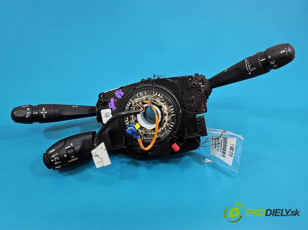 Peugeot 308 II 2013-2021 1.6 hdi 120 hp manual 88 kW 1560 cm3 5- Přepínač sdružený 98154546ZD (Páčky pod volantem)