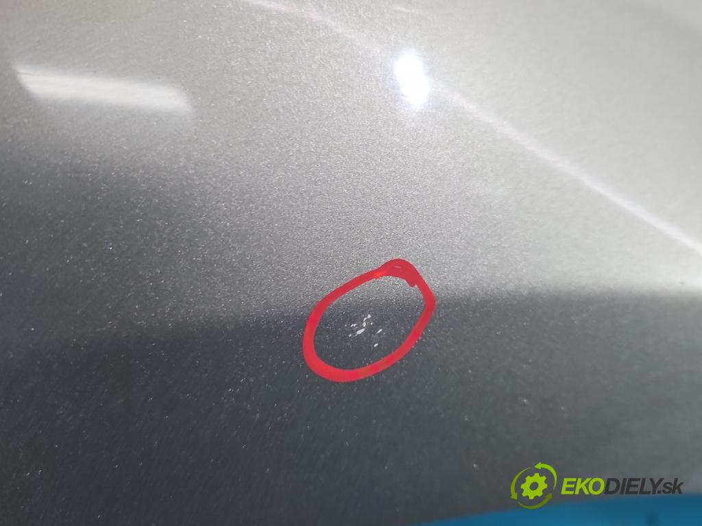 Kia Ceed II 2012-2018 1.6 crdi 128 HP manual 94 kW 1582 cm3 5- blatník predné pravý  (Kľučka dverí ostatné)