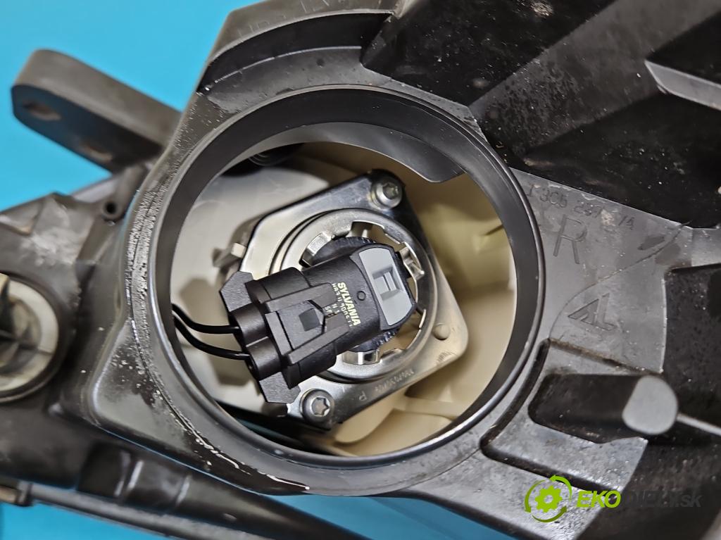 Peugeot 308 II 2013-2021 1.6 hdi 120 HP manual 88 kW 1560 cm3 5- Reflektor: pravý 9677522980 (Svetlo predné pravé)