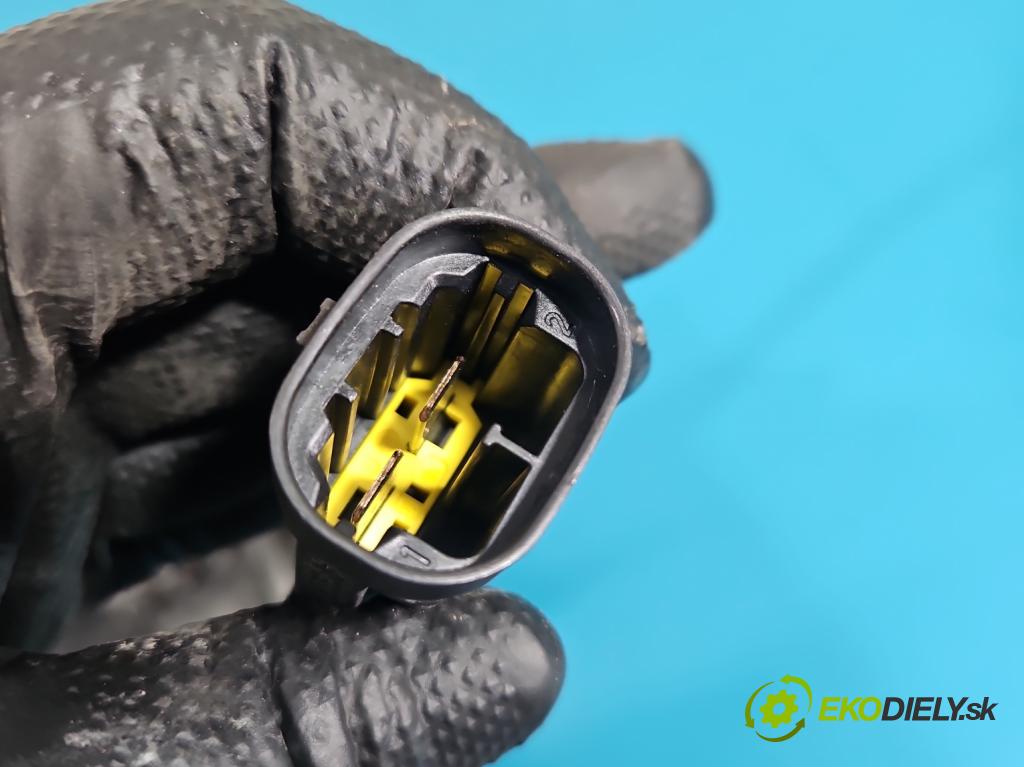 Peugeot 308 II 2013-2021 1.6 hdi 120 HP manual 88 kW 1560 cm3 5- Ventilátor chladiča 9806313580