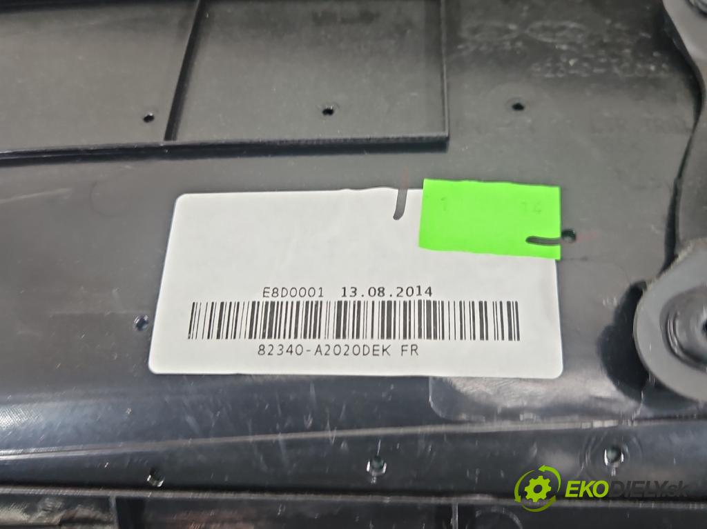 Kia Ceed II 2012-2018 1.6 crdi 128 HP manual 94 kW 1582 cm3 5- Čalounictví: dvere predné pravé 82360-A2000