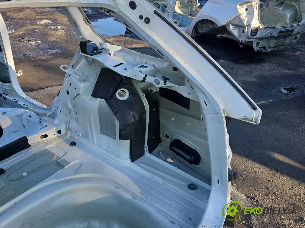 Skoda Octavia IV 2019- 2.0 tdi 116 HP manual 85 kW 1968 cm3 5- blatník zadné pravý