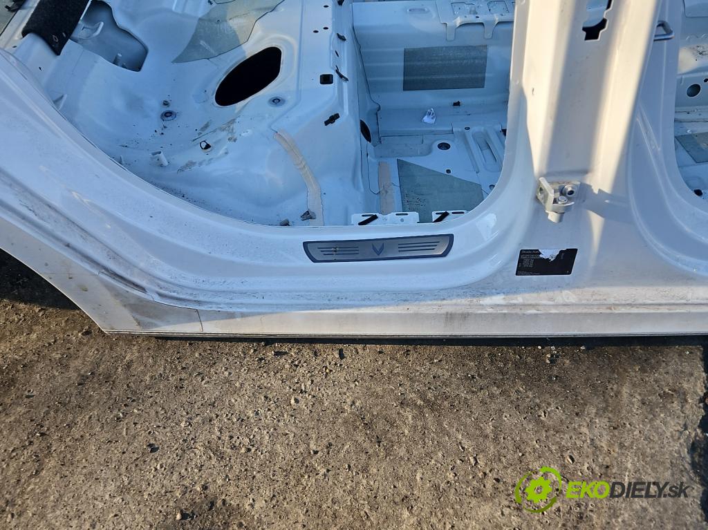 Skoda Octavia IV 2019- 2.0 tdi 116 HP manual 85 kW 1968 cm3 5- Práh: pravý  (Karoséria ostatné)