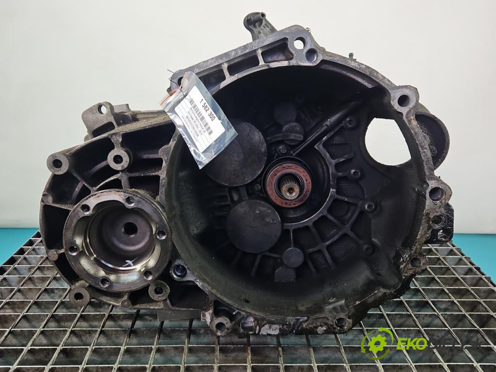 Vw Passat B6 2005-2010 2.0 tdi 136 HP manual 100 kW 1968 cm3 5- prevodovka stupeň,rýchlosť manual KNS