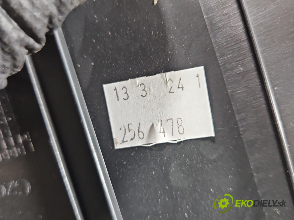 Skoda Octavia IV 2019- 2.0 tdi 116 HP manual 85 kW 1968 cm3 5- kryt plast 5E7867605
