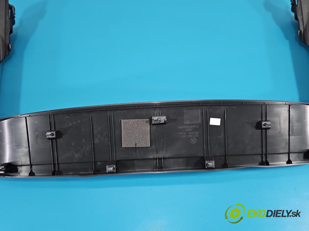Skoda Octavia IV 2019- 2.0 tdi 116 HP manual 85 kW 1968 cm3 5- kryt plast 5E7867605
