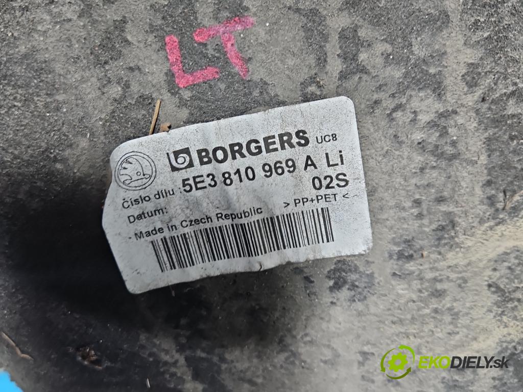 Skoda Octavia IV 2019- 2.0 tdi 116 HP manual 85 kW 1968 cm3 5- Blatník: zadné ľavé 5E3810969A