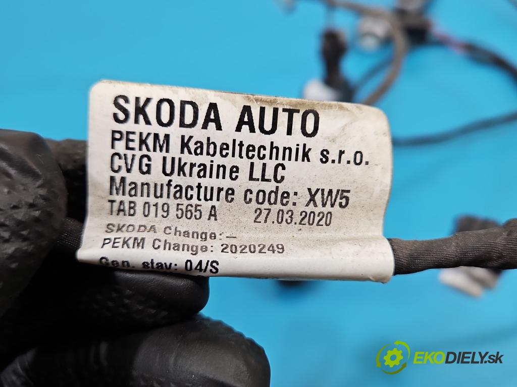 Skoda Octavia IV 2019- 2.0 tdi 116 HP manual 85 kW 1968 cm3 5- Zväzok: nárazník zadné 5E7971104