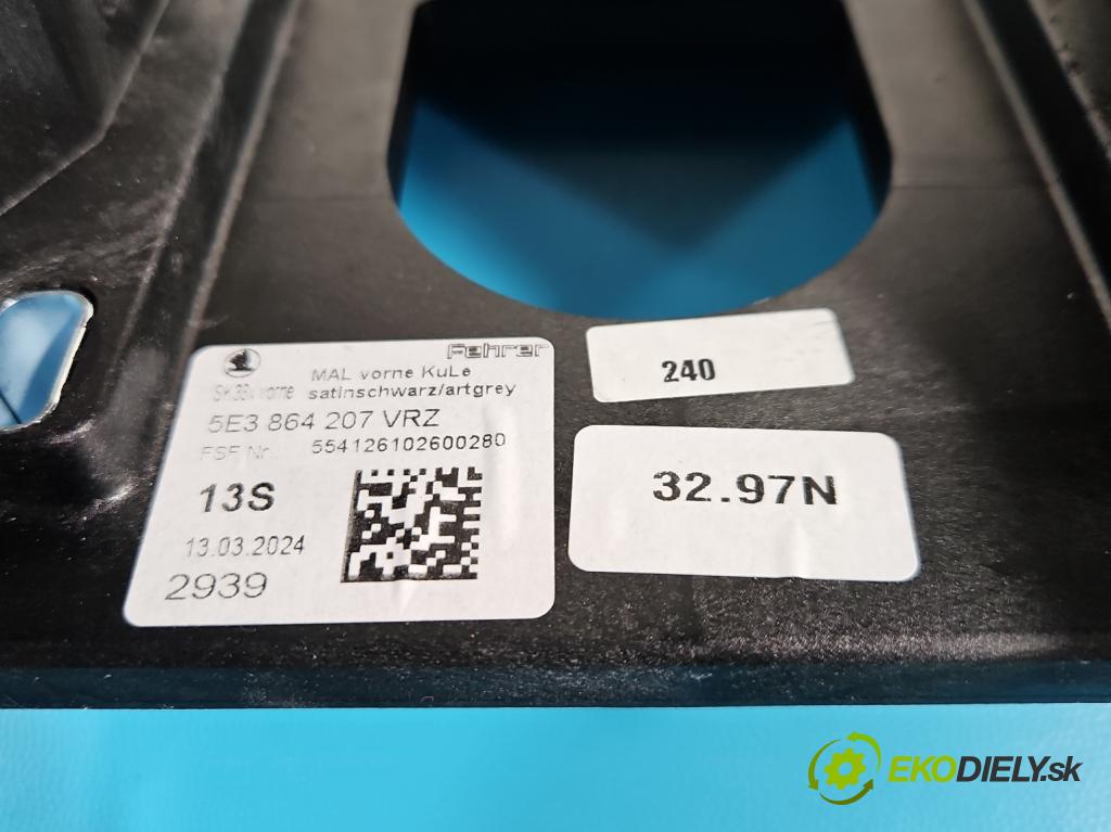 Skoda Octavia IV 2019- 2.0 tdi 116 HP manual 85 kW 1968 cm3 5- operadlo 5E3864207 (Lakťová opierka)