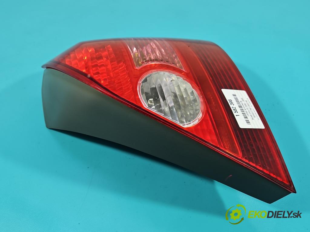 Honda Civic VII 2000-2006 1.4 16V 90 HP manual 66 kW 1396 cm3 5- svetlo / reflektor zadné pravé 890228 (Kľučka dverí ostatné)