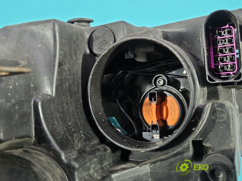 Vw Golf VI 2008-2013 1.6 tdi CAY 105 HP manual 77 kW 1598 cm3 5- Reflektor: pravý  (Svetlo predné pravé)